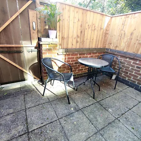 The Swans - Two-Bedroom City Centre House With Parking Oxford Exterior foto
