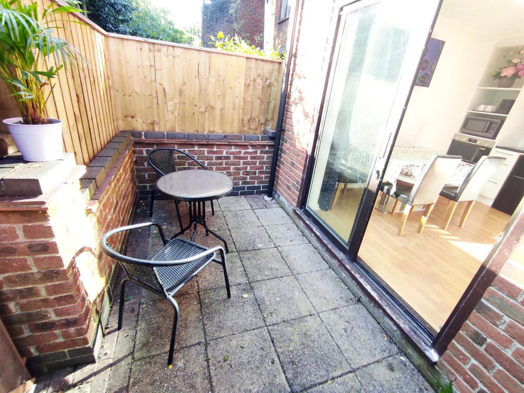 The Swans - Two-bedroom Centre House With Parking * Oxford