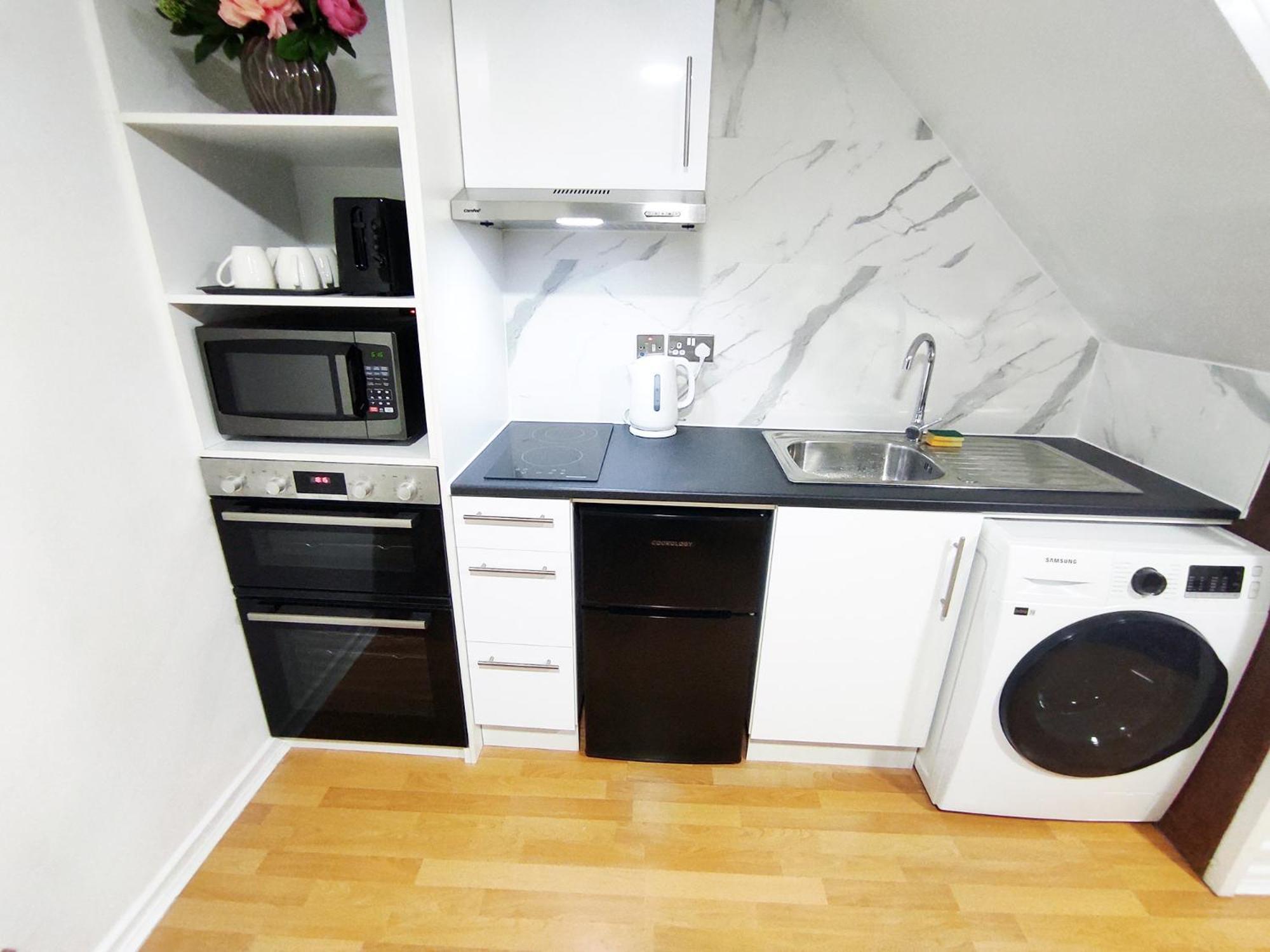 The Swans - Two-bedroom Centre House With Parking * Oxford
